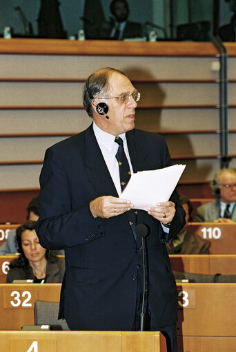 Снимка 3: Hans DIJKSTAL, Duch Minister in Plenary Session at the European Parliament in Brussels. Dutch Presidency of the EU