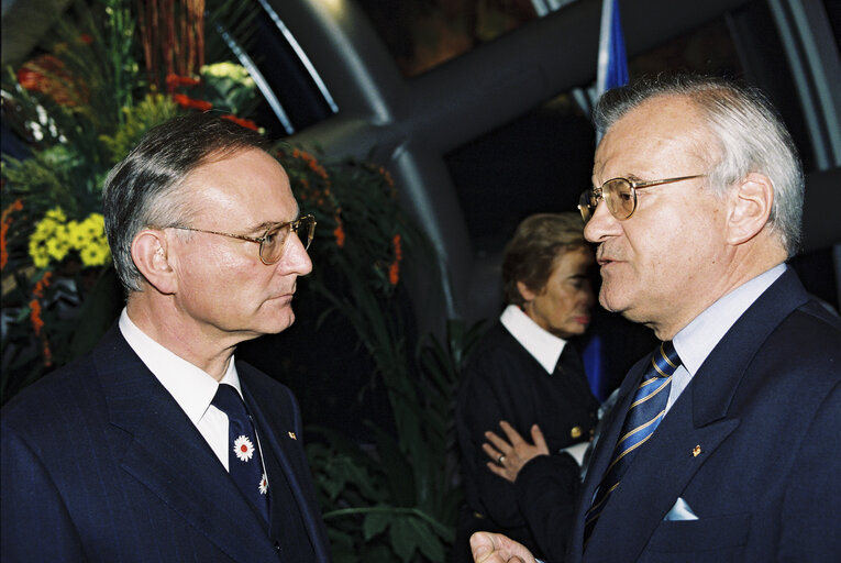 Nuotrauka 2: German MEPs are awarded the German 'Verdienstkreuz' (Merit Cross of the Federal Republic of Germany)