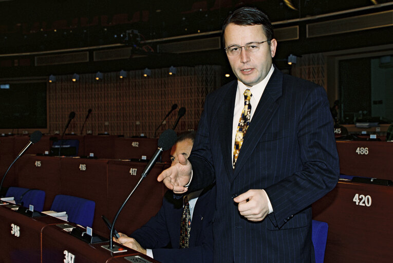 Fotografie 6: New Austrian MEPs in plenary session in Strasbourg