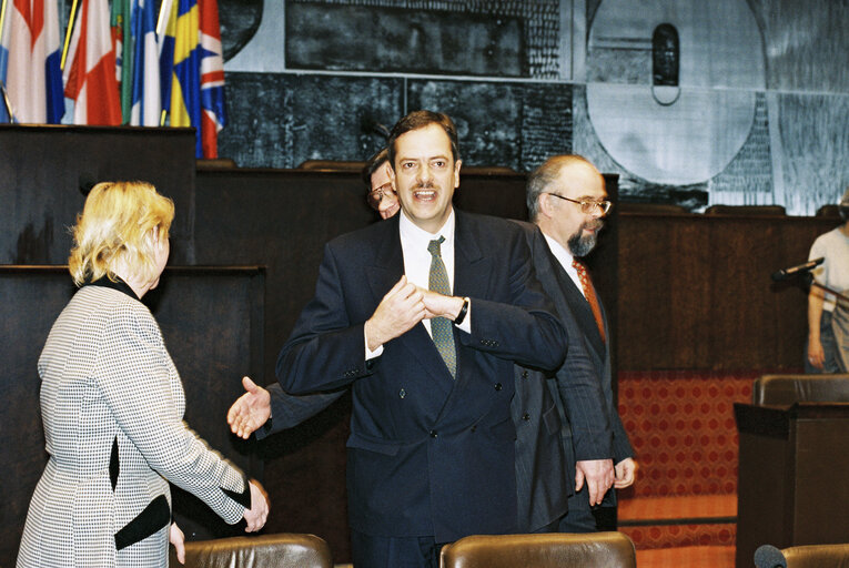 Fotografia 40: Newly appointed Secretary General meets with the EP staff in Luxembourg