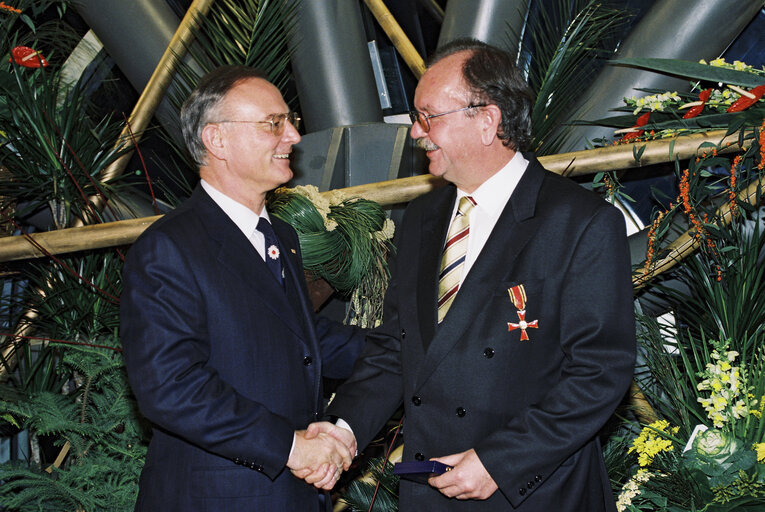 Nuotrauka 12: German MEPs are awarded the German 'Verdienstkreuz' (Merit Cross of the Federal Republic of Germany)