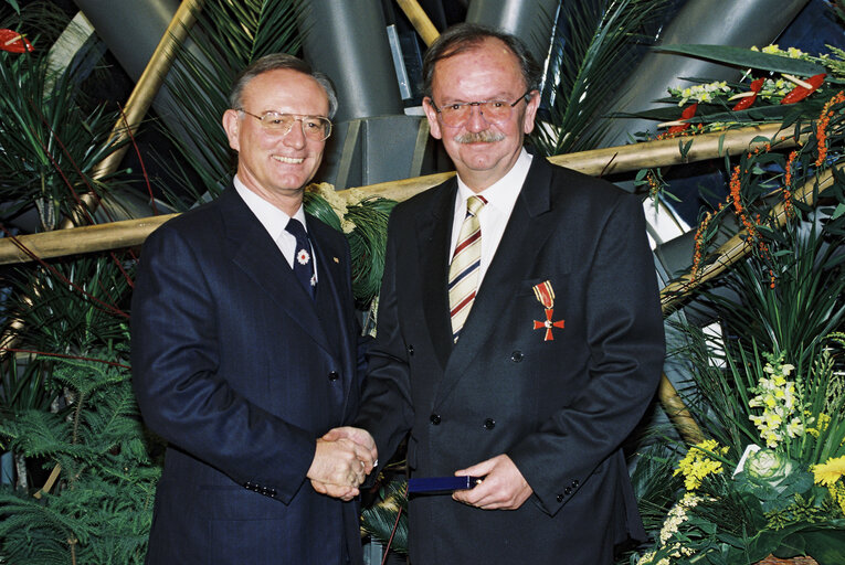 Nuotrauka 13: German MEPs are awarded the German 'Verdienstkreuz' (Merit Cross of the Federal Republic of Germany)