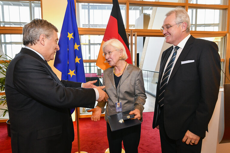 Fotó 4: Bundesverdienstkreuz (German Federal Cross of Merit) ceremony at the EP in presence of EP President