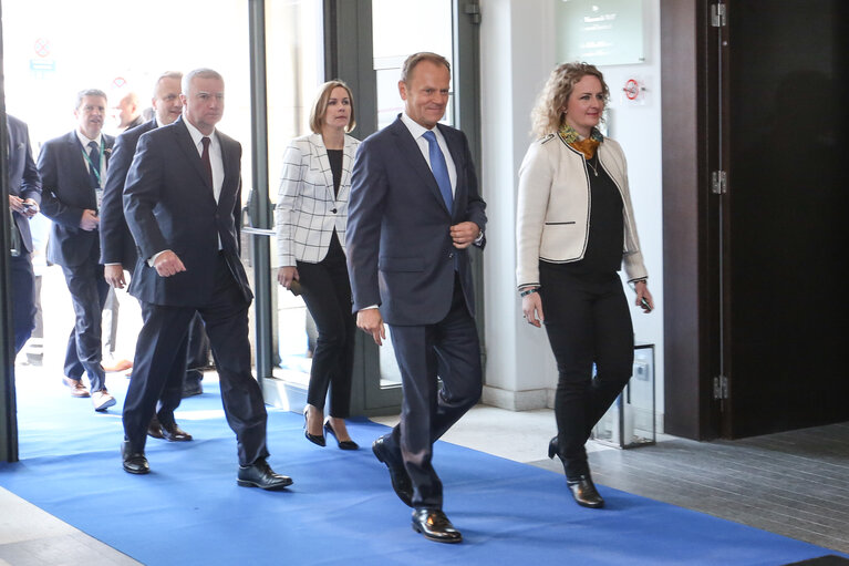 Foto 2: EPP leaders meet ahead of the Special European Council meeting ( Article 50 )