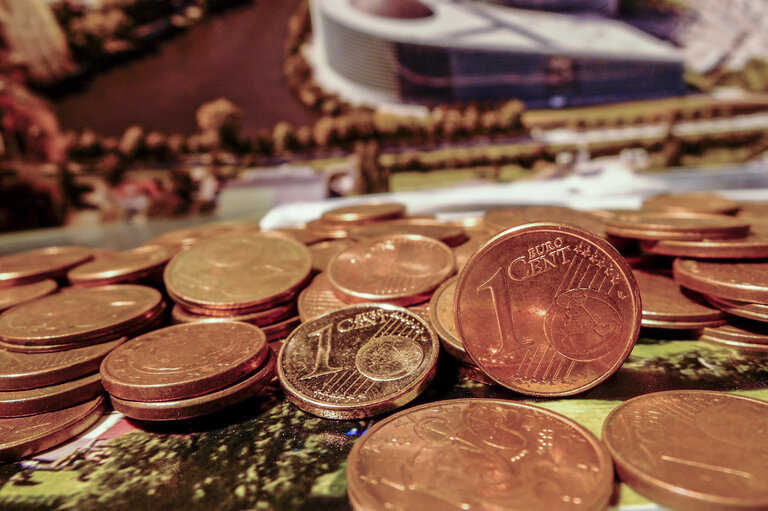 Fotografija 14: Euro Coins in the context of the 2018 Budget of the European Union