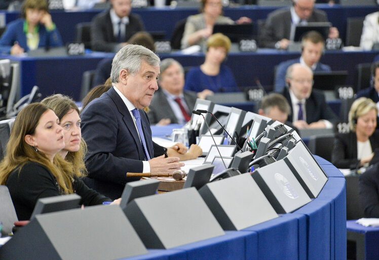 Fotografija 1: Antonio TAJANI - EP President presides over the key debate in plenary session - Week 20  2017 in Strasbourg - Conclusions of the European Council