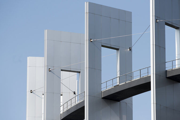 Fotografija 23: Flags in the European Parliament in Strasbourg