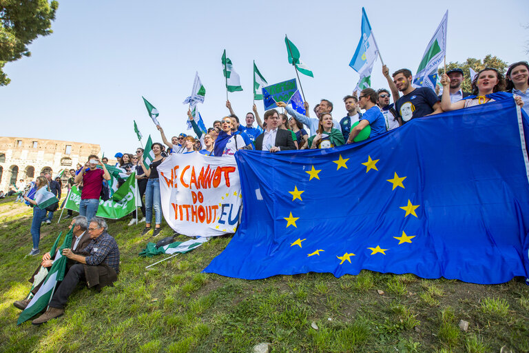 Fotografija 3: Celebrations of the 60th anniversary of the signing of the Treaties of Rome - Forum on the Future of Europe - ' March in Rome '