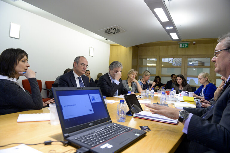 Φωτογραφία 10: Meeting between Vice-President Sylvie GUILLAUME and Directorate-General for Communication and Directorate for Media