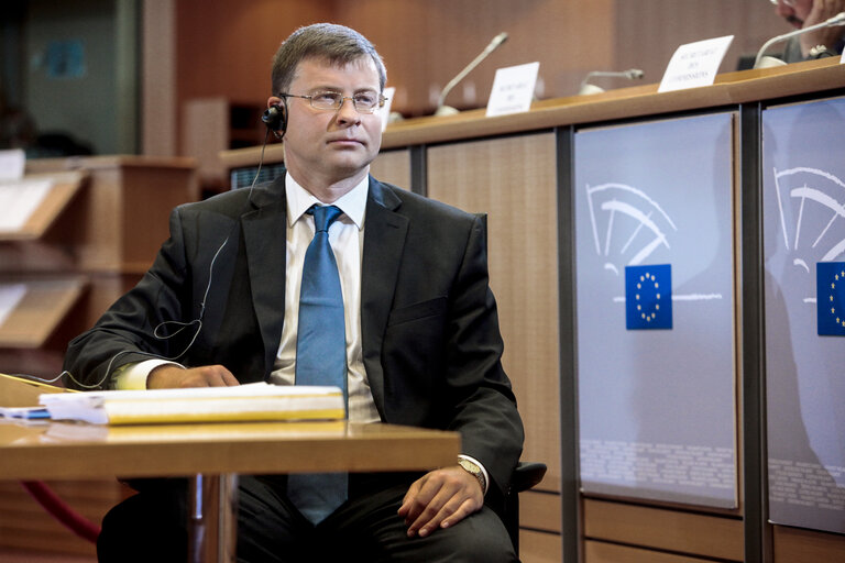 Fotografija 34: Hearing of Commissioner-designate for Euro and Social Dialogue - ECON - EMPL