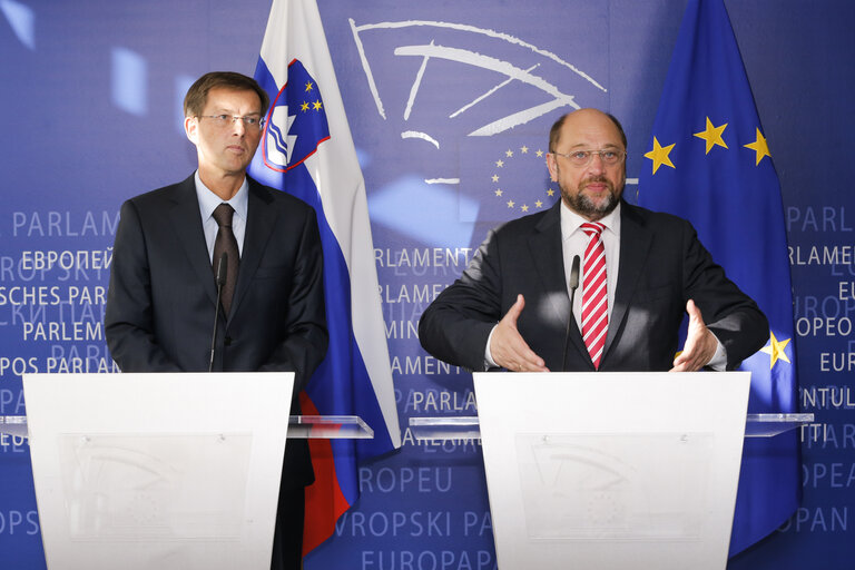 Fotogrāfija 8: Press Point following the meeting of Martin SCHULZ - EP President with Miroslav CERAR, Prime Minister of Slovenia