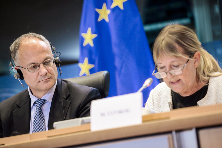 Fotografija 36: Hearing of Commissioner-designate for Euro and Social Dialogue - ECON - EMPL