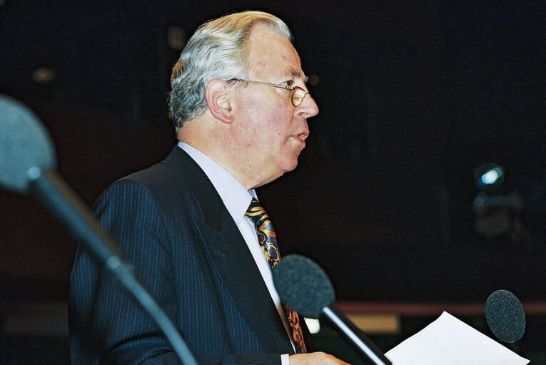 Fotografie 1: EC President speaks in plenary session in Strasbourg