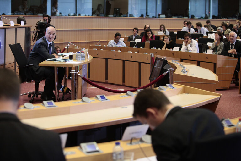 Photo 21 : Hearing of Commissioner-designate for Economic and Financial Affairs, Taxation and Customs - ECON