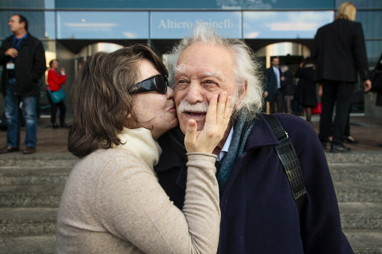 Fotografi 2: Syriza MEPs at the European Parliament in Brussels