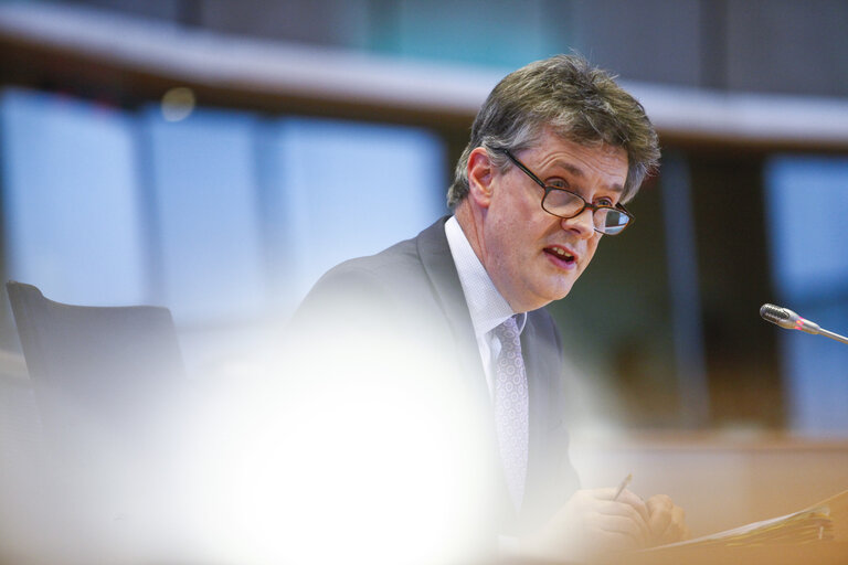 Fotografie 18: Additional hearing of the Commissioner-designate in charge of Financial Stability, Financial Services and Capital Markets Union - ECON