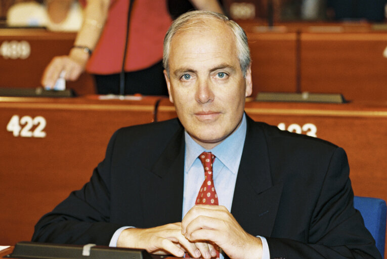 Portrait of Roy PERRY in the hemicycle at Strasbourg