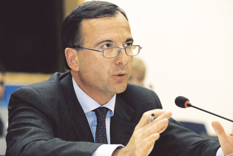 Suriet 8: Hearing of Commissioners-Designate: Franco FRATTINI