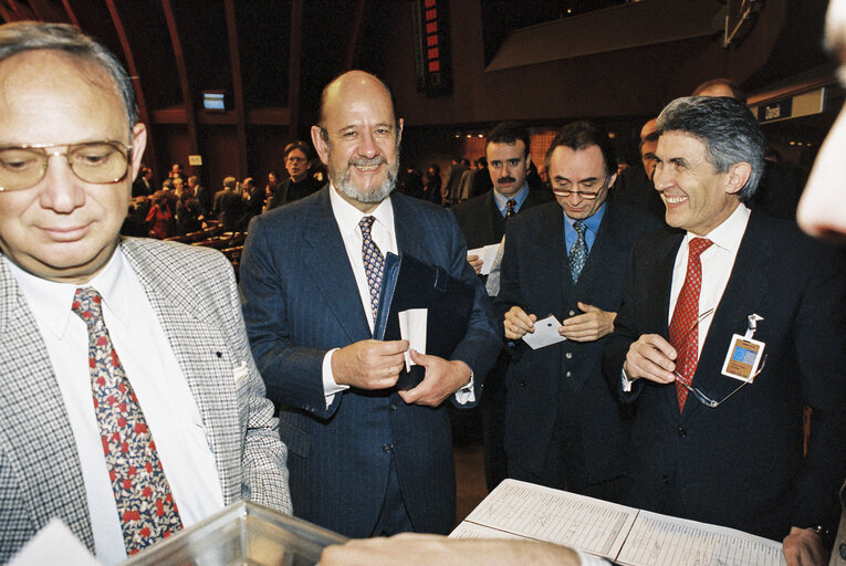 Photo 14 : Plenary Session in Strasbourg. Election of the President of the European Parliament