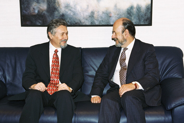 Fotografie 3: Official Visit of Emil CONSTANTINESCU President of Romania at the European Parliament in Brussels