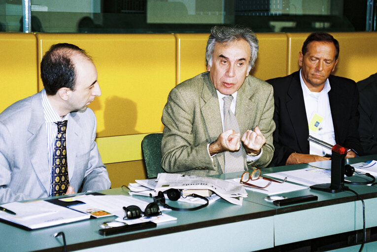 Fotografia 5: Meeting in Brussels hosted by MEP Biagio DE GIOVANNI