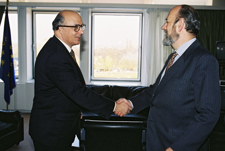 Foto 8: EP President meets with Portugese Finance Minister