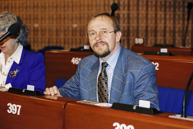 Foto 3: MEP Axel SCHAFER in Plenary Session at the European Parliament in Strasbourg