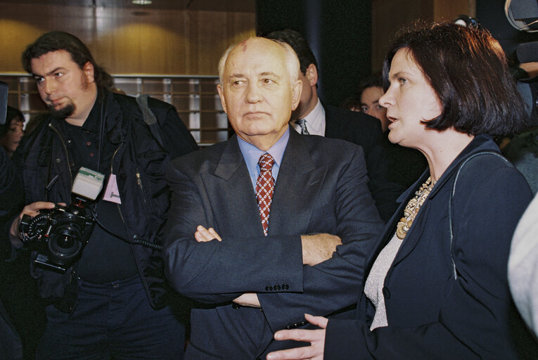 Fotó 6: Mikhael GORBATCHEV, the President of the Supreme Soviet visit to the EP in Brussels on December 3, 1998.