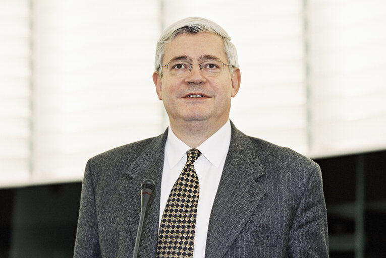 Fotogrāfija 1: MEP Bruno GOLLNISCH   at the European Parliament in Strasbourg