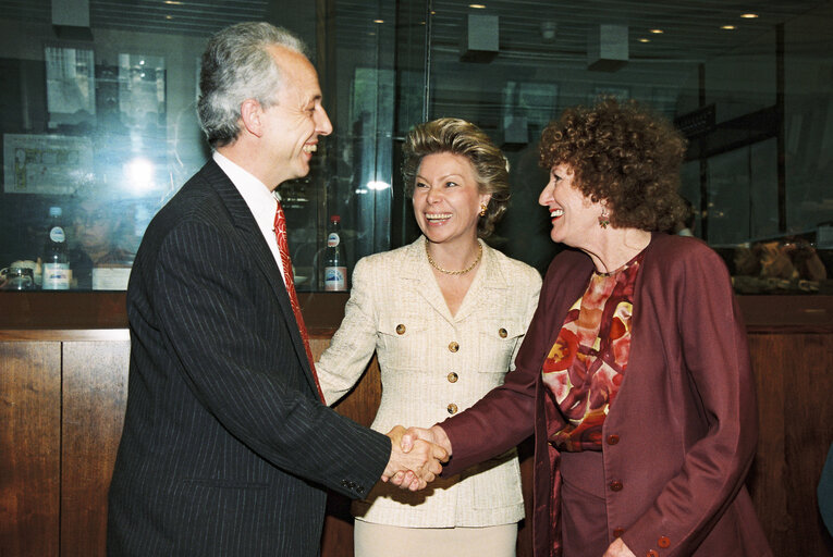 Fotografie 5: Committee on Legal Affairs - Exchange of views with the President-in-Office of the Justice Ministers Council