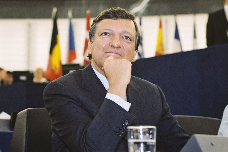 Fotogrāfija 10: Jose Manuel BARROSO EC President in Plenary Session at the European Parliament in Strasbourg