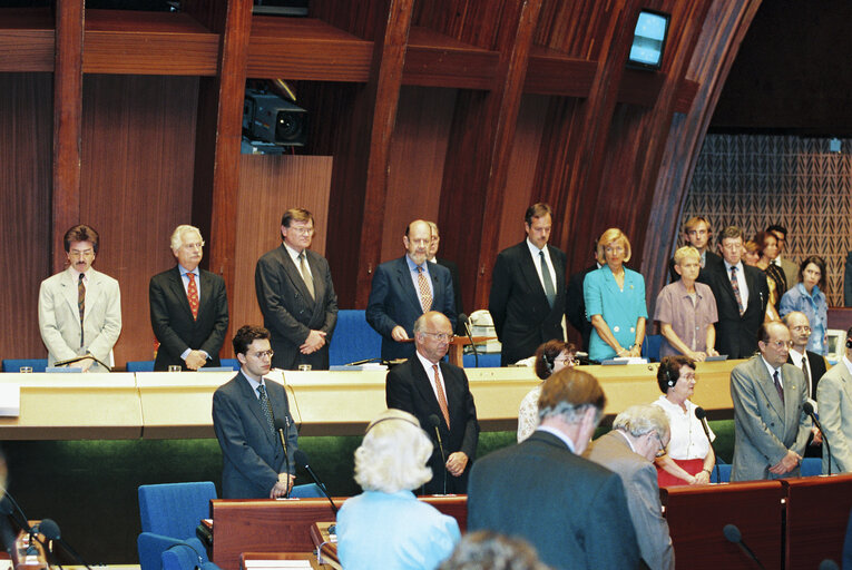 Photo 2 : Plenary session in Strasbourg - Tribute to  Miguel Angel BLANCO who was assassinated in the Basque Country on July 12.