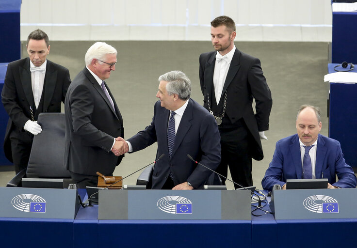 Foto 2: Official visit of the President of the Federal Republic of Germany - Formal sitting in Plenary session