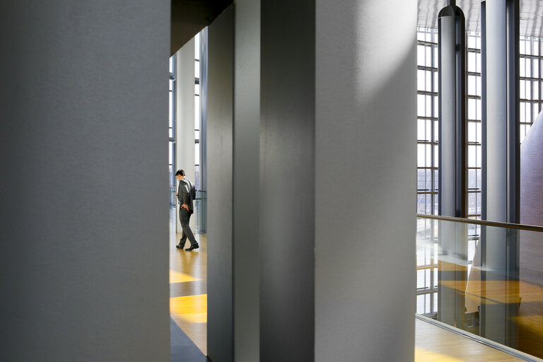 Photo 38: General view of EP building - Architectural details