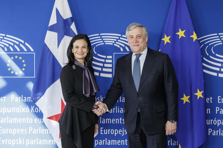 Fotogrāfija 7: Antonio TAJANI - EP President meets with Isabel Cecilia DE SAINT MALO GARCIA DE ALVARADO, Vice-President of the Republic of Panama