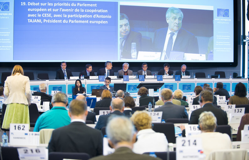 Photo 12: Plenary session of the European Economic and Social Committee - Closing remarks