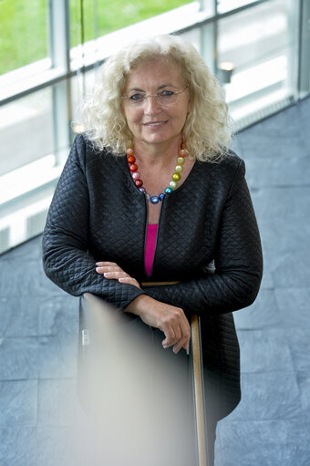 Photo 16 : Karin KADENBACH in the European Parliament in Strasbourg