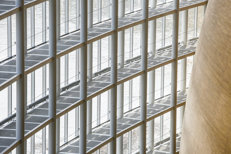 Photo 41: General view of EP building - Architectural details