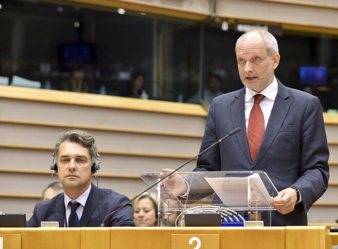 Foto 50: Plenary session week 22 in Brussels - The new European Consensus on Development - our world, our dignity, our future