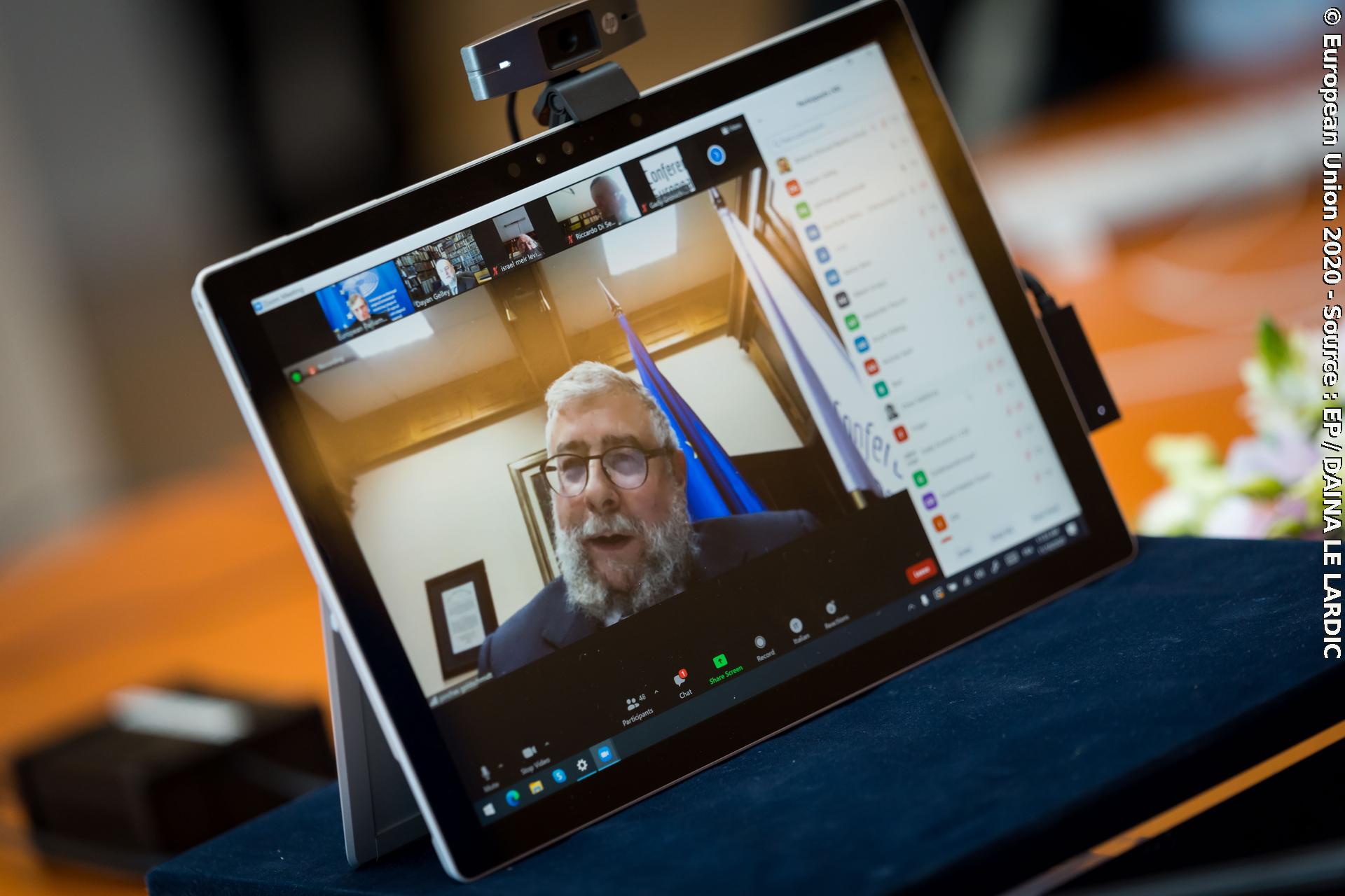 Fotografie 2: David SASSOLI, EP President in video meeting with the Conference of European Rabbis