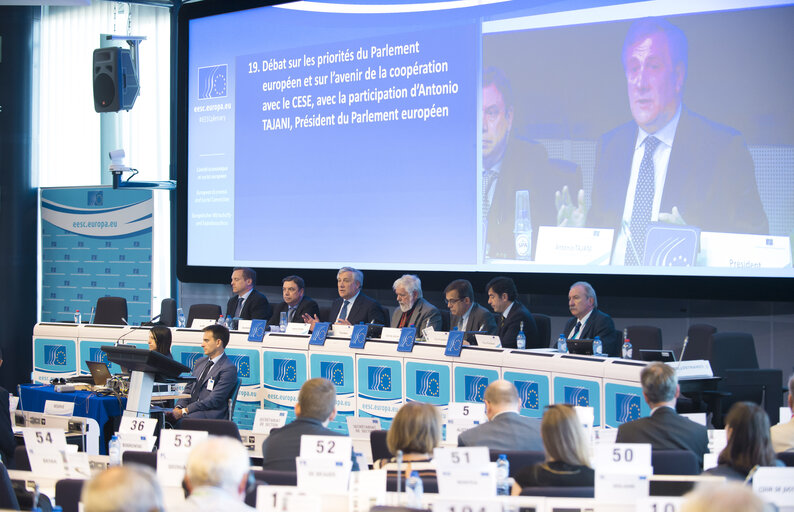 Photo 5: Plenary session of the European Economic and Social Committee - Closing remarks