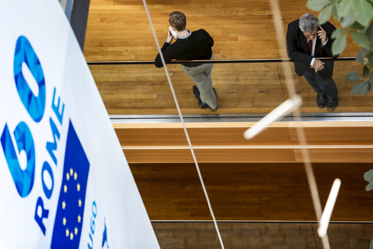 Photo 19: Banner for the 60th anniversary of the European Parliament