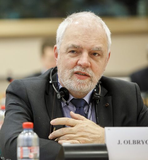 Fotografija 5: REGI - Hearing on Smart Specialisation; Committee debate on cohesion legislation