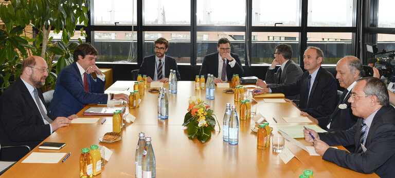 Foto 2: EP President meets with Meeting with  French Minister for Foreign Affairs