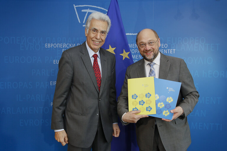 Photo 2 : EP President meets with Nikiforos DIAMANDOUROS, European Ombudsman