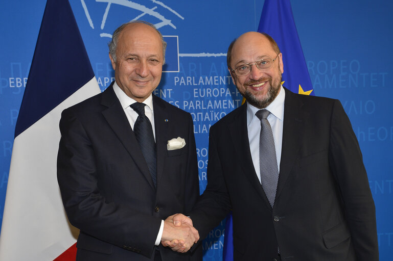 Foto 6: EP President meets with Meeting with  French Minister for Foreign Affairs