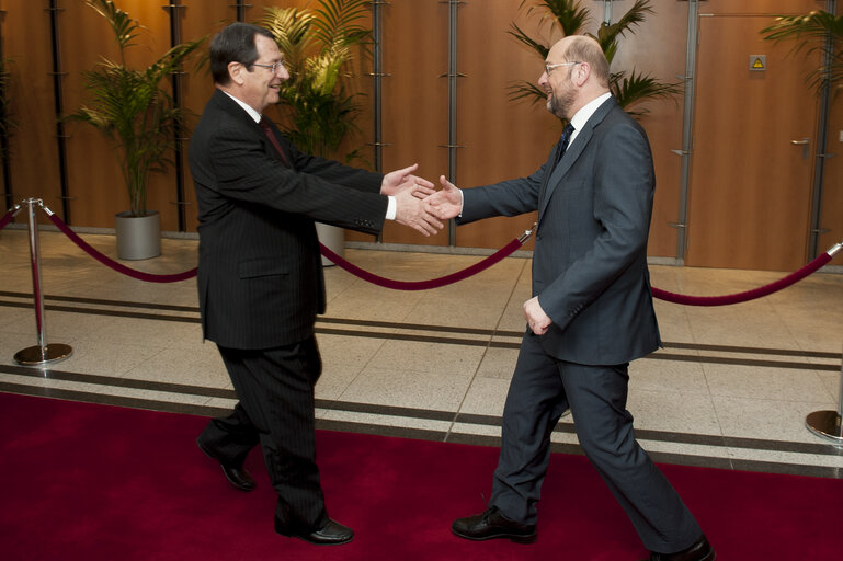 Photo 3 : Arrival President of the Republic of Cyprus  for his official visit to the EP.