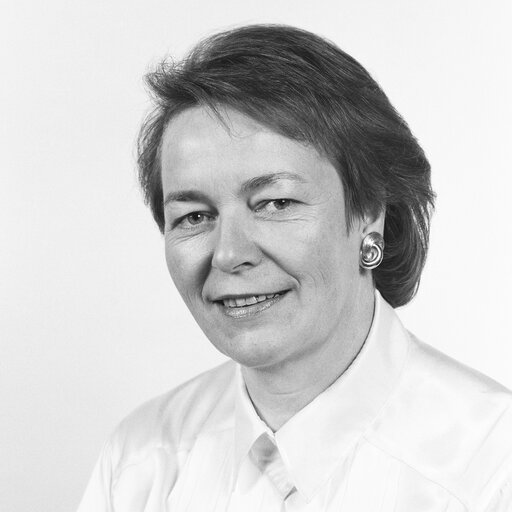 Снимка 3: Portrait of MEP Hedwig KEPPELHOFF WIECHERT