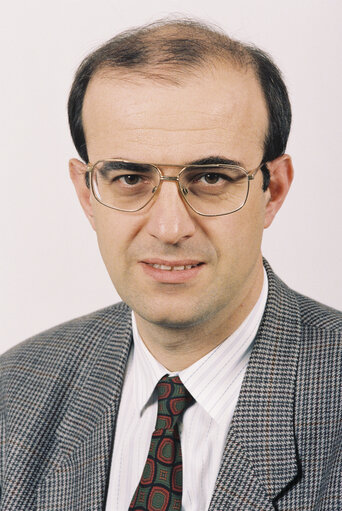 Foto 8: Portrait of MEP Giulio FANTUZZI