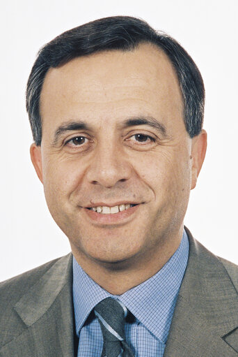 Portrait of MEP Roger KAROUTCHI